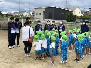 東高生との交流（年中組、11月19日）