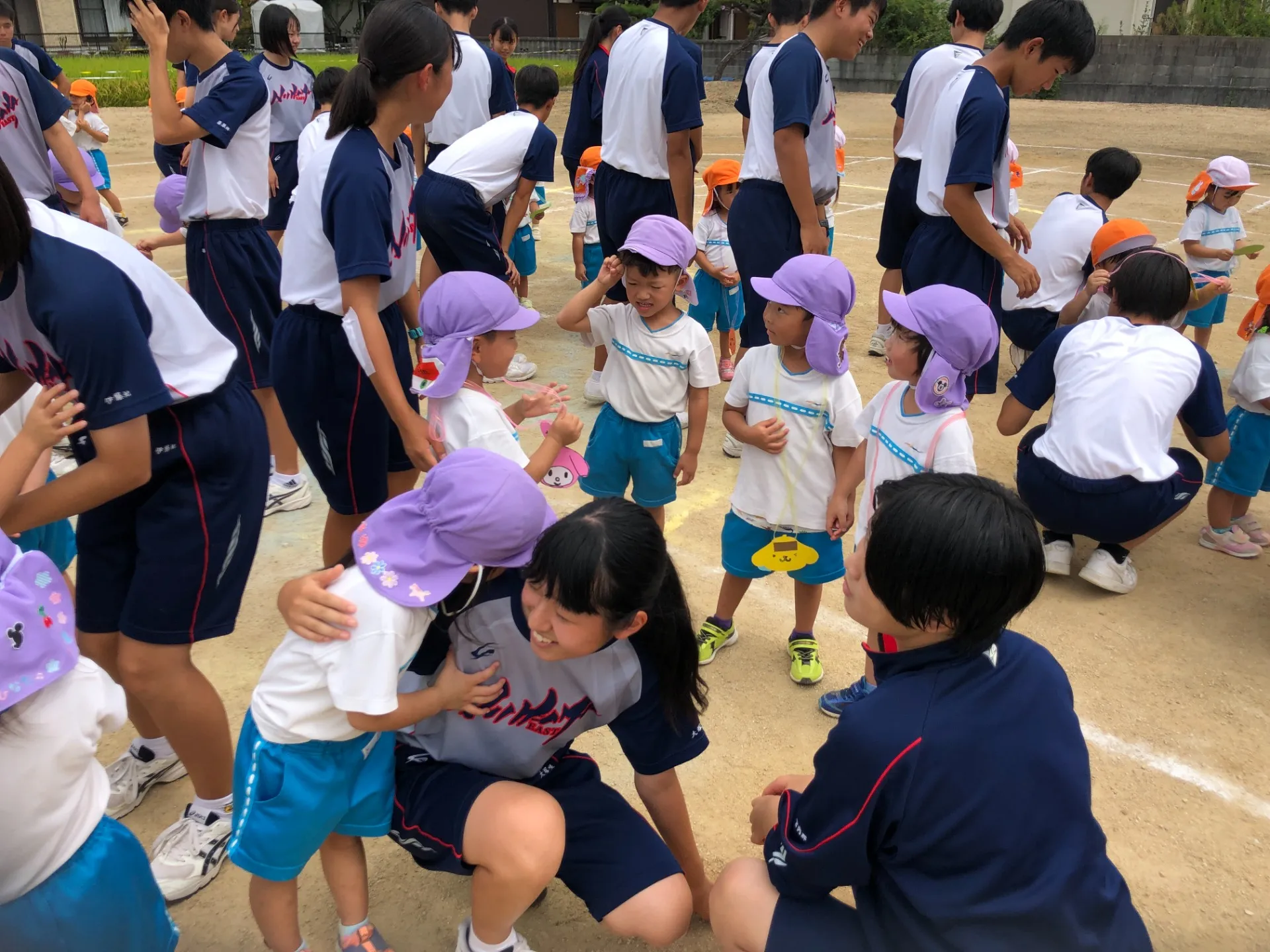 運動会総練習と東高生との交流がありました（９月２２日）