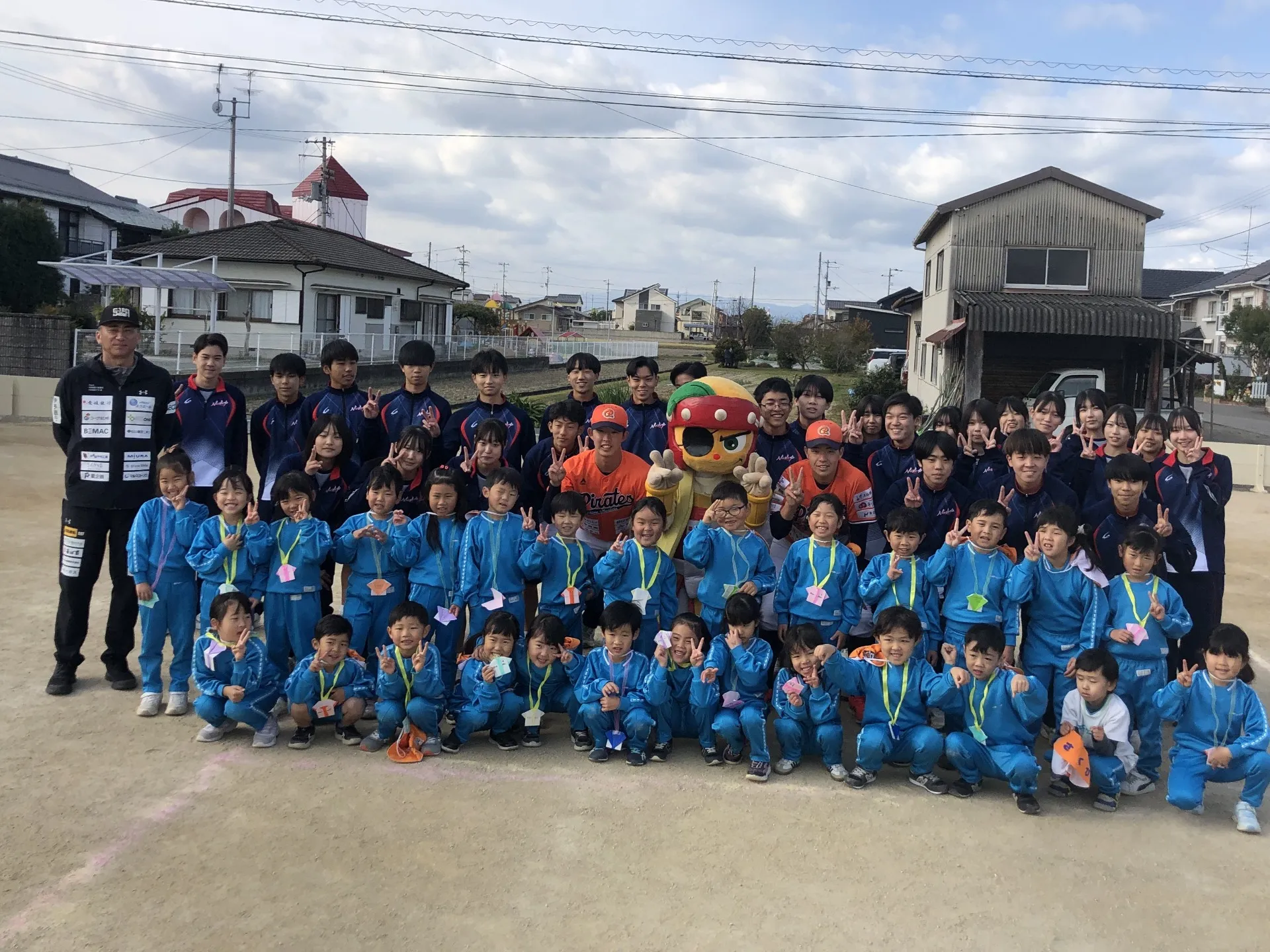 モアベースボールを楽しみました（年長児、１２月１０日）