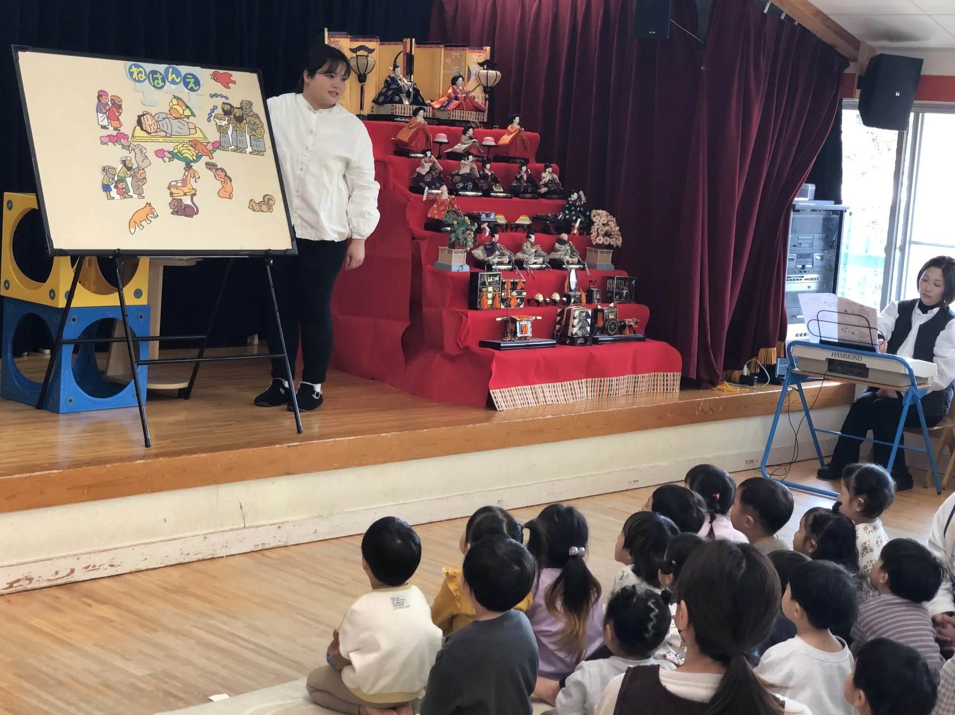 ２月ダーナ（涅槃会、2月13日）