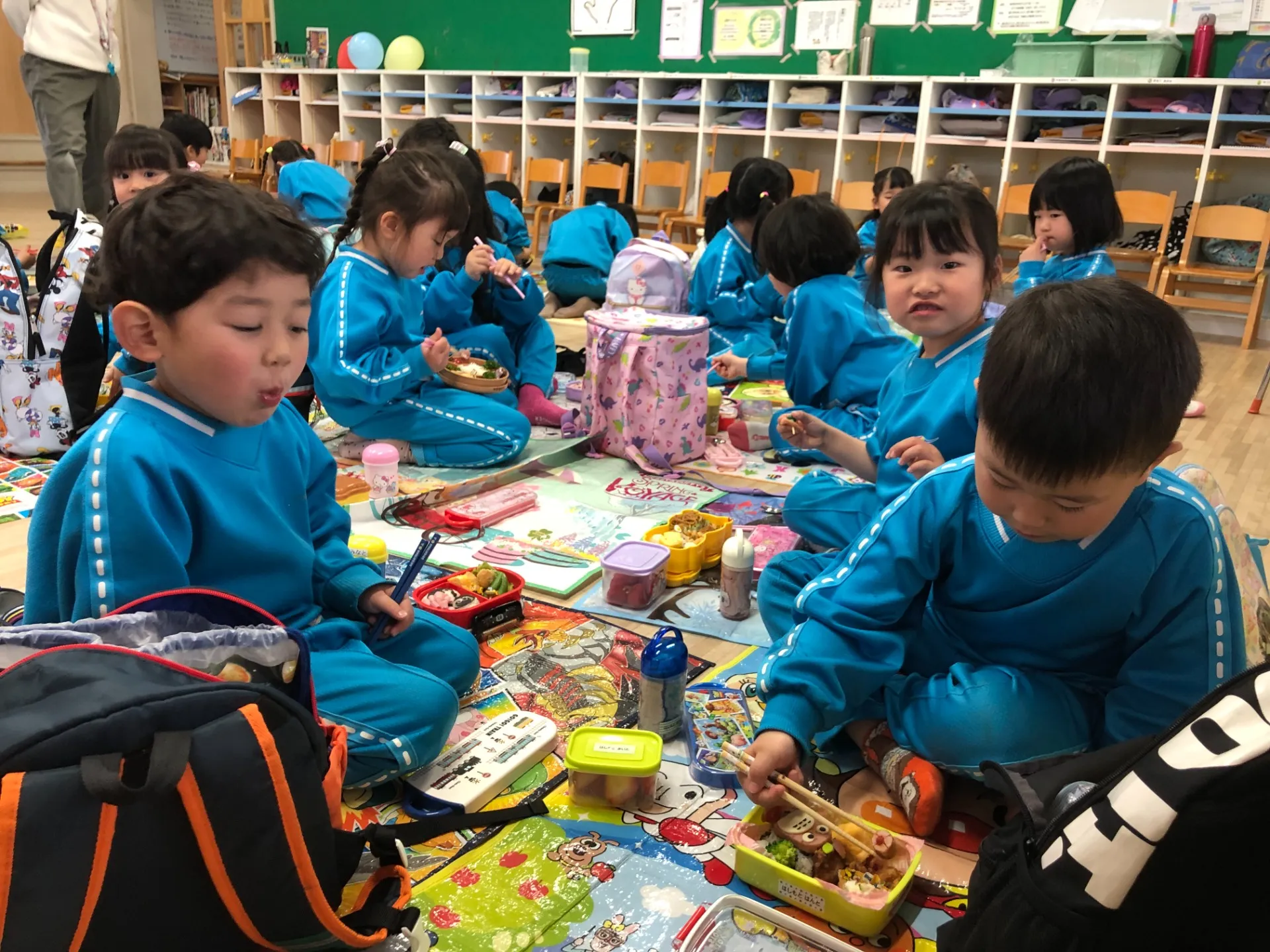 春の遠足（幼児組、４月２３日) 