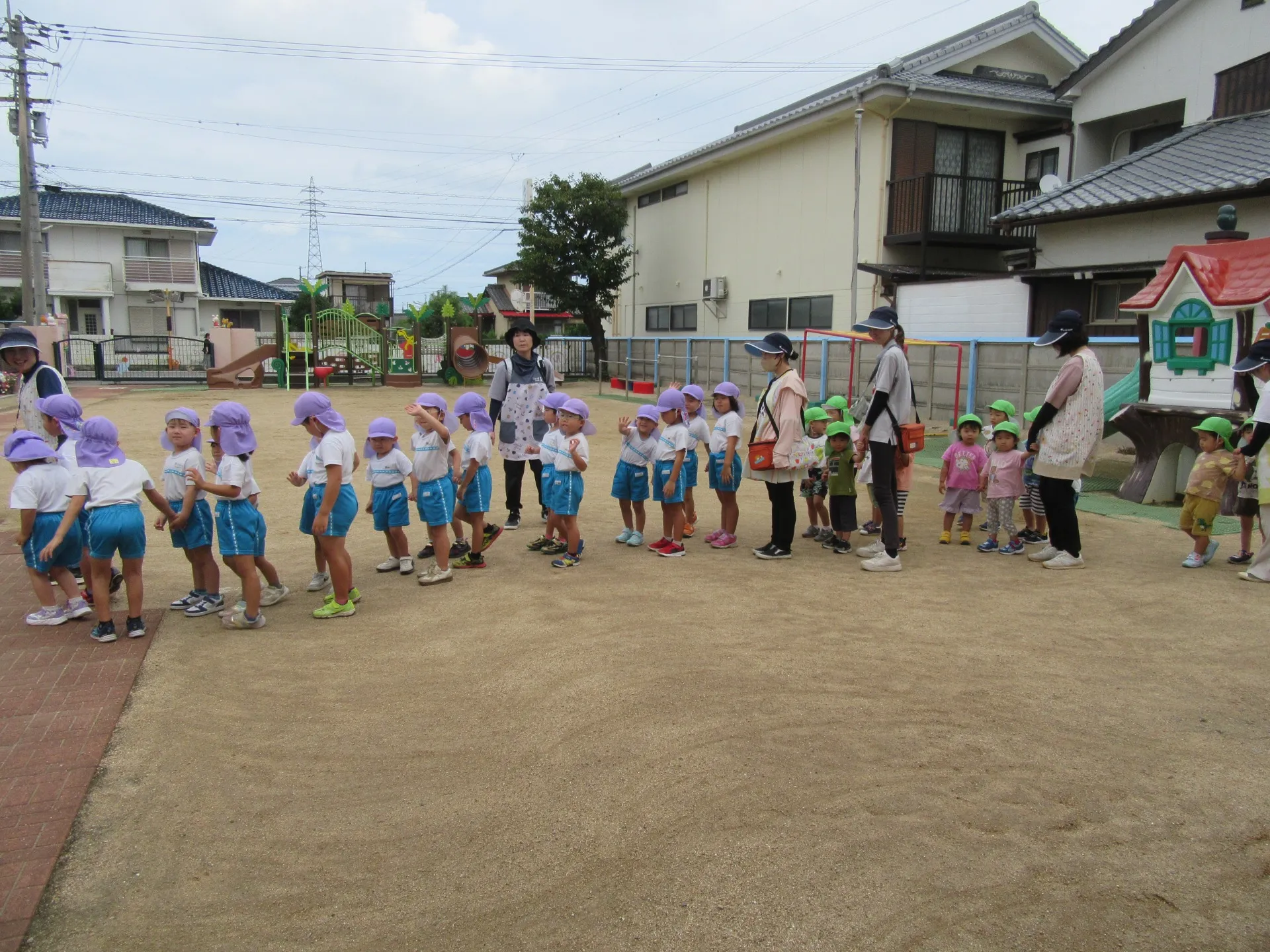 避難訓練と新居浜東高等学校体育祭見学(ぞう組・きりん組:9月10日)