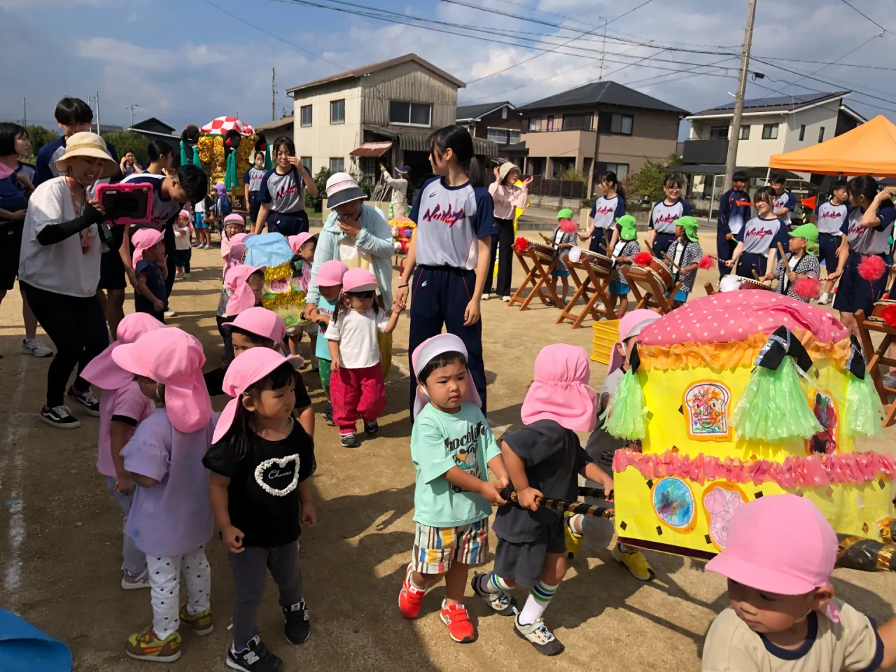 お祭り集会と東高生との交流(10月14日)